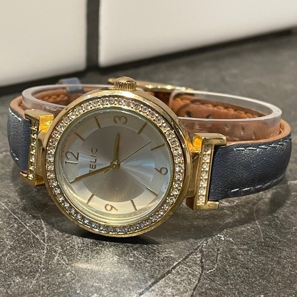 Ladies Relic Gold Tone Watch with Reversable Band - New Battery - Picture 2 of 4